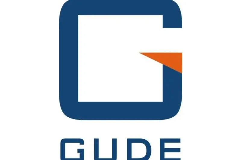 7-fold metered PDU socket type F 16A