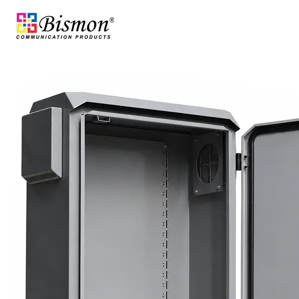 Wall mount outdoor cabinet Airflow series (450x600x230mm)